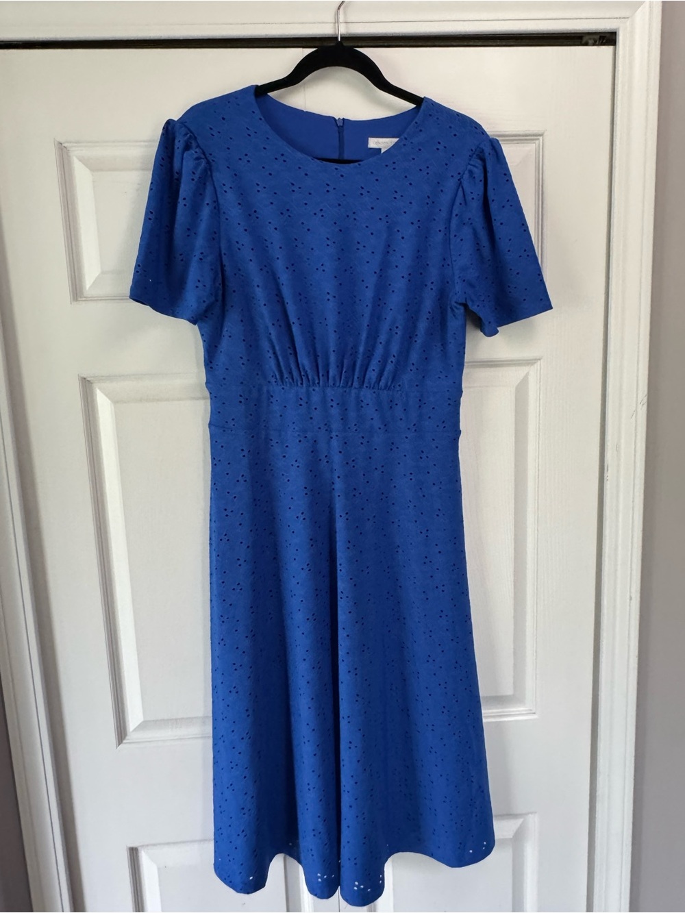 London Times royal blue dress size 12. Excellent condition!